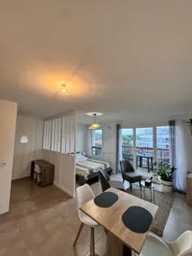Charming Apartment between Lake and Mountain - Image 2