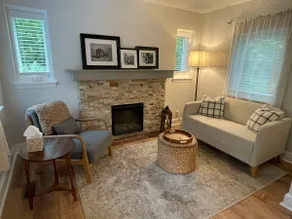 CJ's Cottage - Image 5
