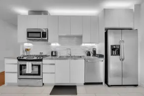 Stylish 1 bedroom unit close to downtown & BOK - Image 2