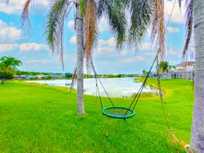 Lakefront Pool Retreat | 10 Min to MCO - Image 2