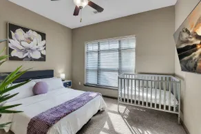 Cozy 2BR- Pool,Gym,Pkng,Near BOK Ctr&Arts Dstrct - Image 4