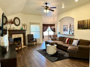 Beautiful Cozy Edmond Home with Storm Shelter - Image 5