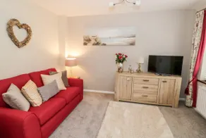 Valentines Cottage Very Central Location! - Image 3
