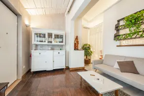 Charming House with Terrace - Free Parking - Image 5