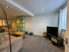 Stratton House, Sleeps 13, 6 bedrooms, Parking, Long Stay Disc - Image 3
