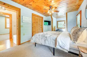 1,200ft² of porches | 2fp | Direct trail access - Image 3
