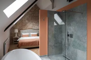 Luxury suite for 2 people - Image 5