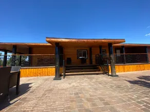 Willie's Grand Canyon Lodge - Image 4