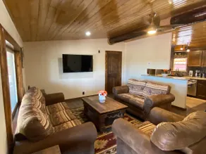 Willie's Grand Canyon Lodge - Image 3