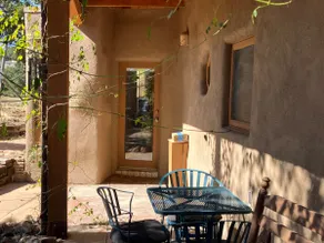 Independent, Beautiful Rural Guest House Santa Fe - Image 4