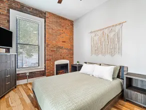 Stunning Boho Apt in Ohio City - Image 5