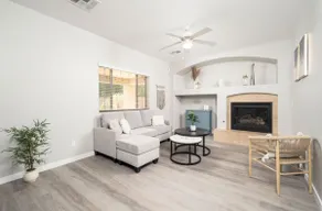 Spacious - 6 Bedroom / 3 Bath Home. Sleeps 12 - Image 3
