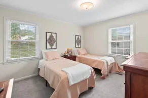 1013 at Bearden - Image 4