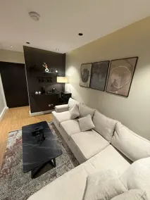 Apartment with smart entry - Image 3