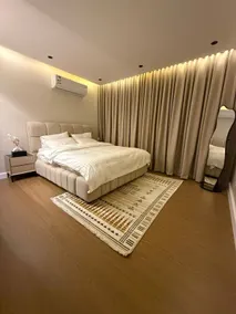 Apartment with smart entry - Image 5