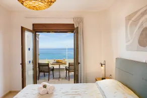 Irida beachfront Villa for 12 steps to amenities - Image 5