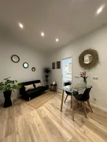 Full apartment in Madrid - Image 2