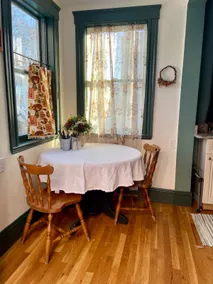 The Merchant's Carriage House - Downtown Salem - Image 4