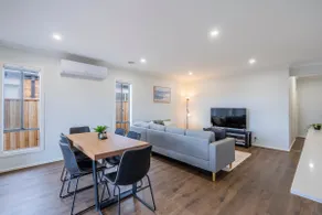 Lynwood Leisure - 4BR Retreat - Image 5