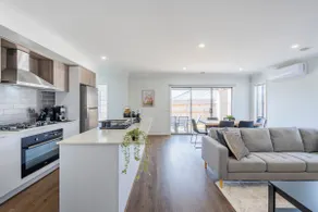 Lynwood Leisure - 4BR Retreat - Image 4