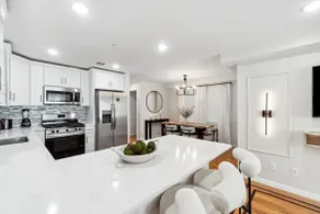 Luxury 3Bd/2Bth / 20min to NYC /5min EWR / - Image 4