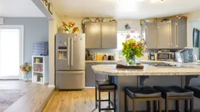 Comfy home off of I-5. - Image 3