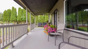 Comfy home off of I-5. - Image 5