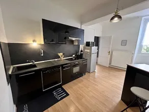 La Halte - Comfortable Flat near Station & Old Town - Image 3