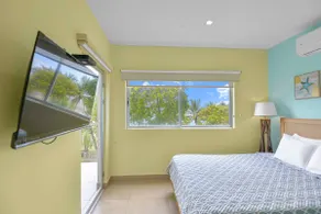 The Palms: Beachfront Condo with A/C and Pools! - Image 2