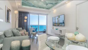 17th Floor Luxury Beach Front - Image 2