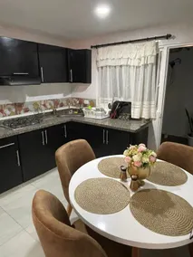 Cozy Bella Vista apartment - Image 2