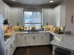 Charming 3BR Home in Canby - Image 5