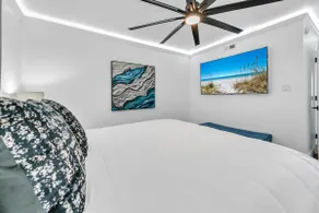 Beach Bungalow- 2 King beds! 3-pools! - Image 2