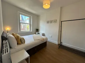 Central Colwyn Bay 2nd Floor Flat 3 - Image 2