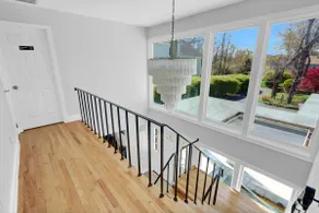 Home w/Amazing Views - Image 3