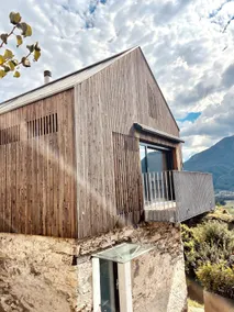 Rustic with lake view - Image 3