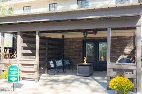 Retreat on Madison Street - Image 2