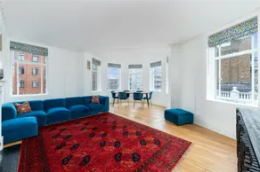 1750 sq ft Marble Arch flat with playroom - Image 5
