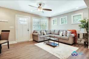 Spacious 4-bedroom Marietta Home w/ free parking - Image 5