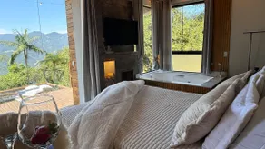 Romantic retreat • Hydro and amazing view - Image 4