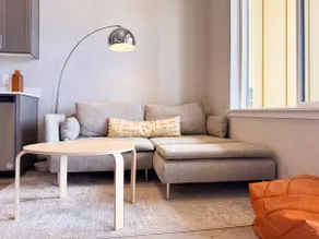Fairhaven Cozy Retreat - Image 2