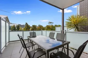 7 Falls House - Image 4