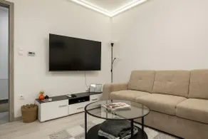 KV Luxury Apartman - Image 3