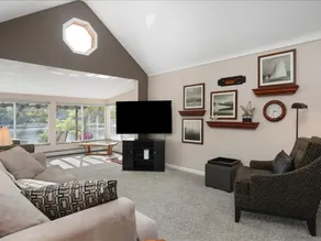 Pet-Friendly Lakefront Cabin + Kayaks, Workspace - Image 5
