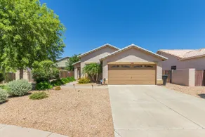 3BR Pool Oasis Near Surprise Stadium - Image 5