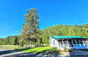 Highlands and Horses Ranch Airbnb - Image 5