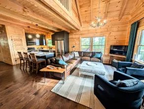 Shortoff Mountain Retreat | 3 Suites | Sleeps 12 - Image 4