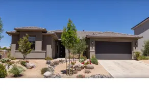 Spacious 5 bedroom house with pool access! - Image 4