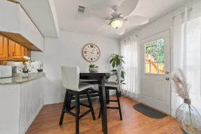 Cozy & Quiet Home Near Downtown and Airport - Image 4