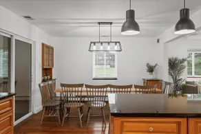Spacious House w/ Pool @Wexford - Image 5